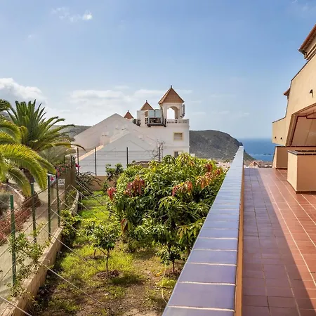 Апартаменты Best Panoramatic View Ii In Los Cristianos Лос Кристианос